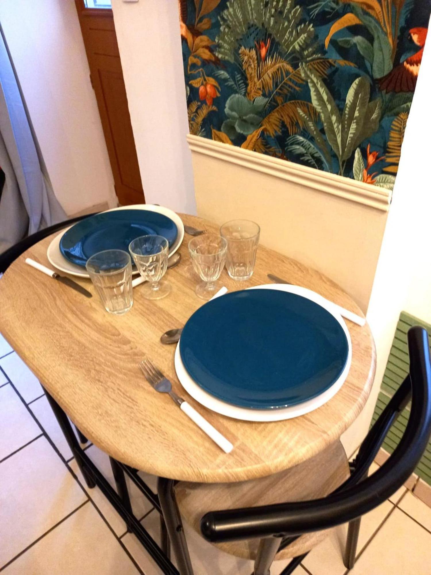 Duplex Charmant Au Coeur De Levroux Екстериор снимка